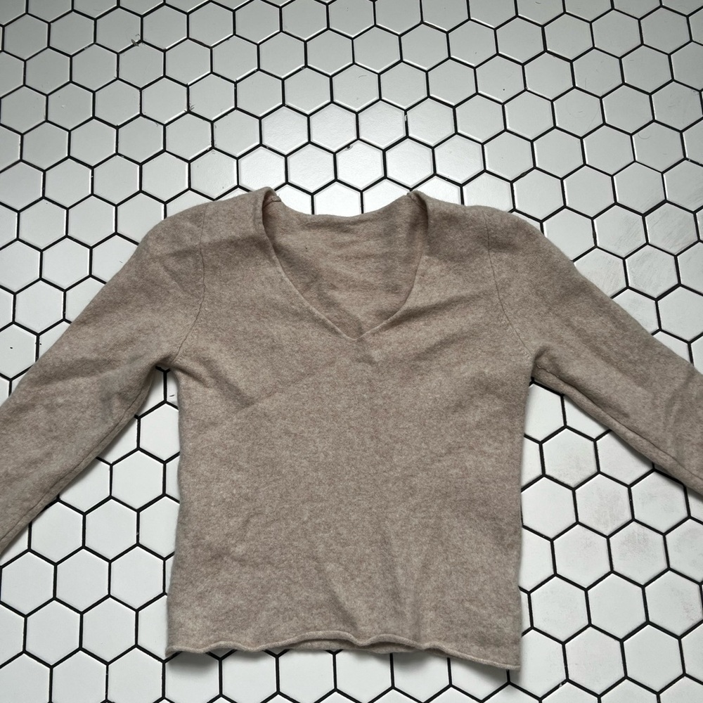 tan brandy melville sweater